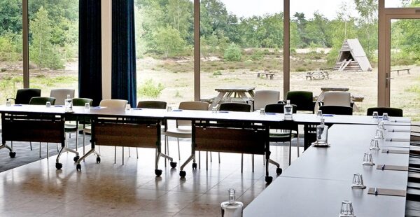 Vergaderarrangement in de Drentsche Aa