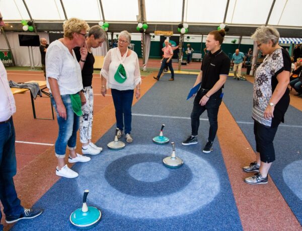 bedrijfsuitje met actieve activiteiten