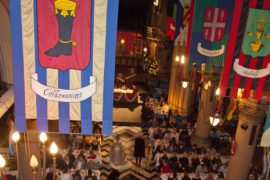 Met uw relatie naar het Middeleeuws Spektakel in Brugge
